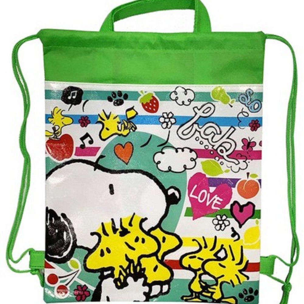 NEW Snoopy Non-Woven School/Shoes/Hiking/Gift/Party/Swimming Pool/ Backpack .